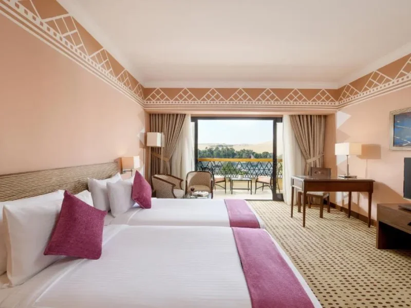Classic Twin Room with Partial Nile View