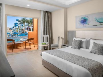 Family Room (2 Adults + 2 Children)