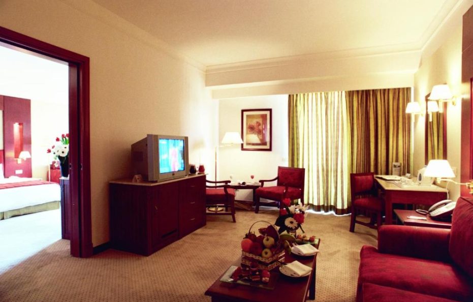 فندق سفير القاهرة