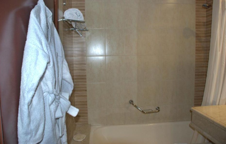 جناح من غرفة نوم واحدة