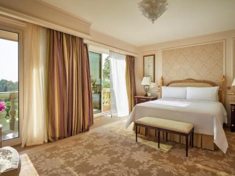 Premium Deluxe Suite