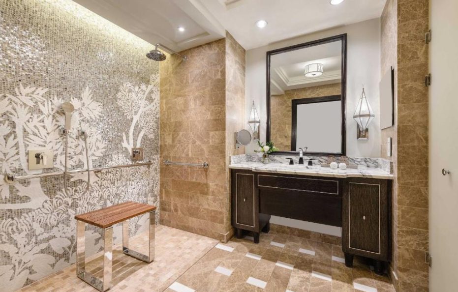 Deluxe Partial Nile View, Guest room, 1 King